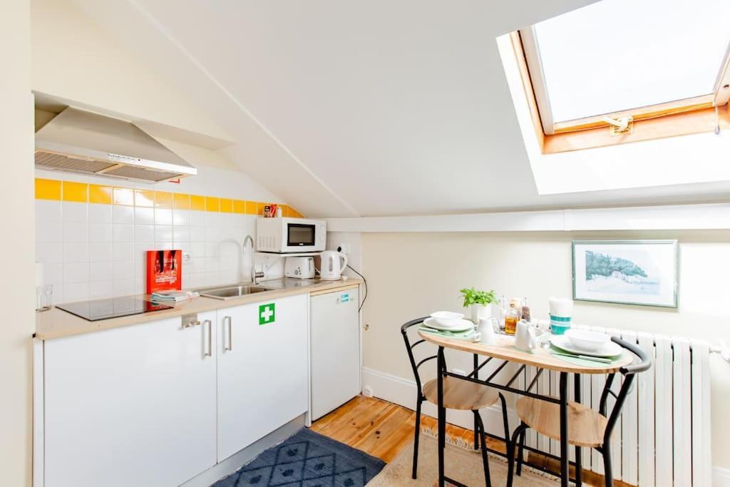 Sky Accommodations Barcelona Studio Coimbra Esterno foto
